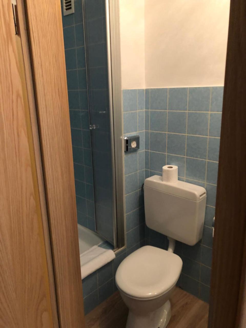 Gaestehaus Hotel Wilms Kolonia Zewnętrze zdjęcie